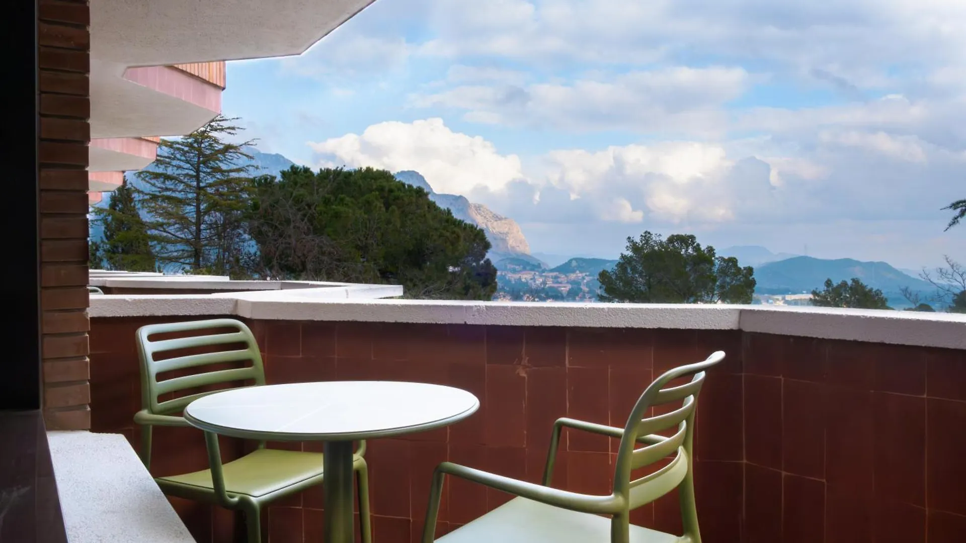 Ξενοδοχείο Checkin Montserrat Collbató