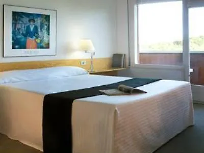 Hotel Checkin Montserrat Collbato
